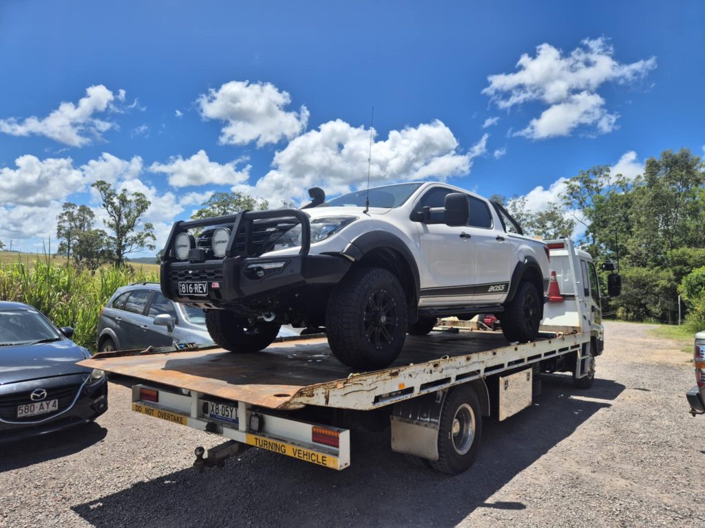 Tilt tray towing and car transport in Twin Waters