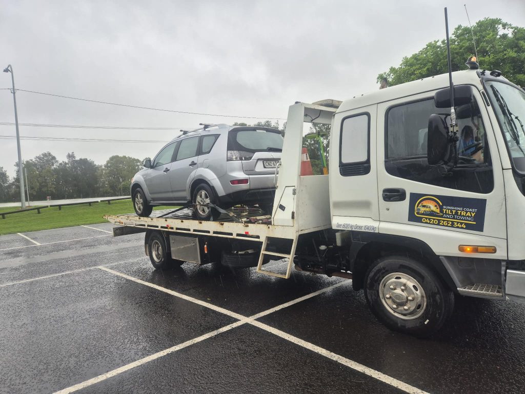 Container transport and tilt tray delivery in Maroochydore