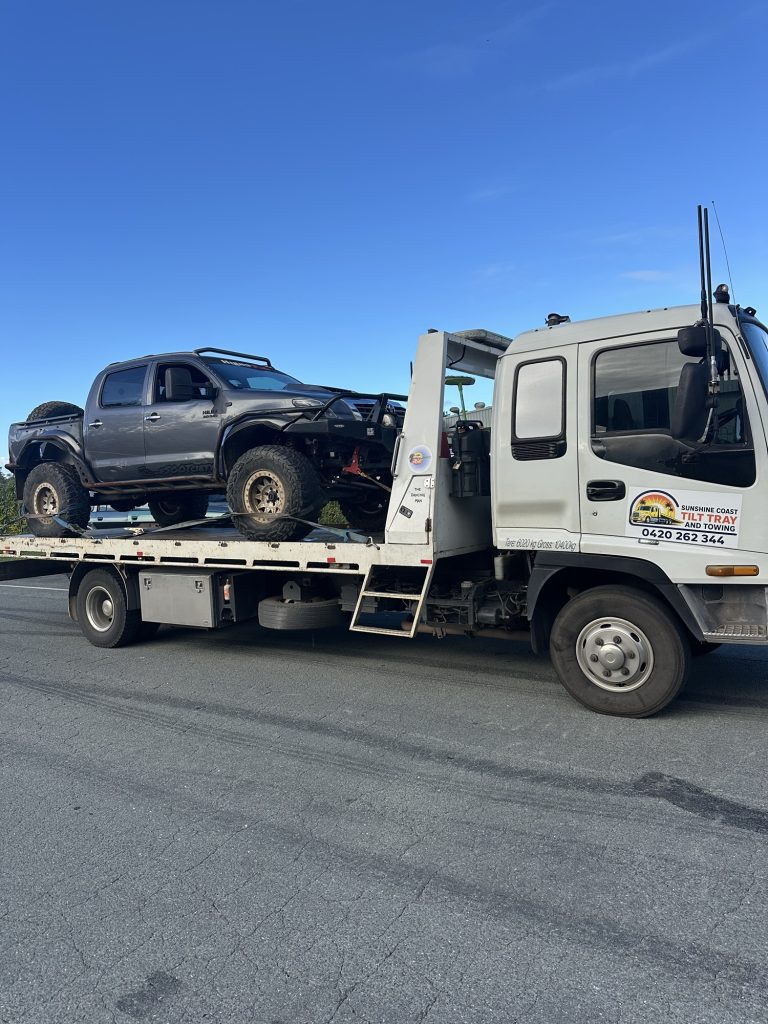 Tilt tray car transport and towing in Forest Glen, Sunshine Coast